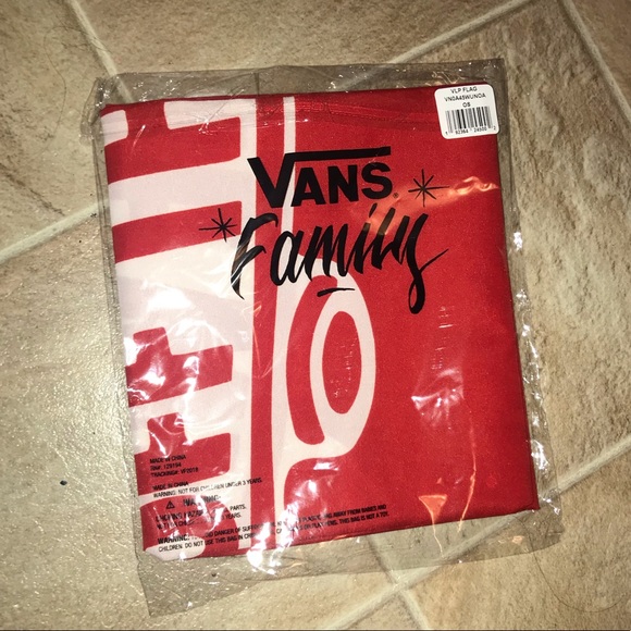 vans off the wall tapestry